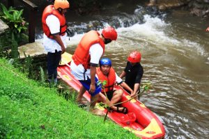 Rafting Lembang Bandung, Rafting Air Panas di Lembang Bandung Ciater Subang Jawa Barat2