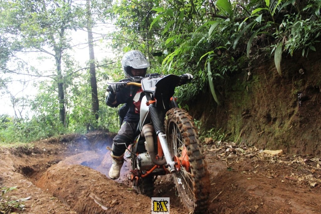 Wisata Motor Trail di Lembang Bandung OUTBOUND TRAINING